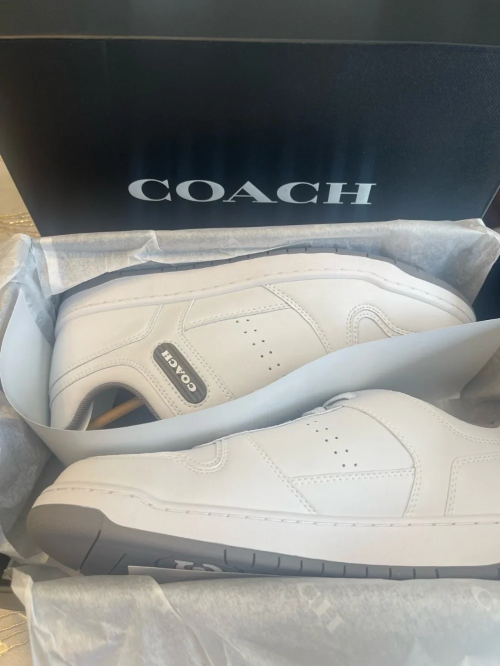 NWB coach women’s C201 lace up court sneakers size 8